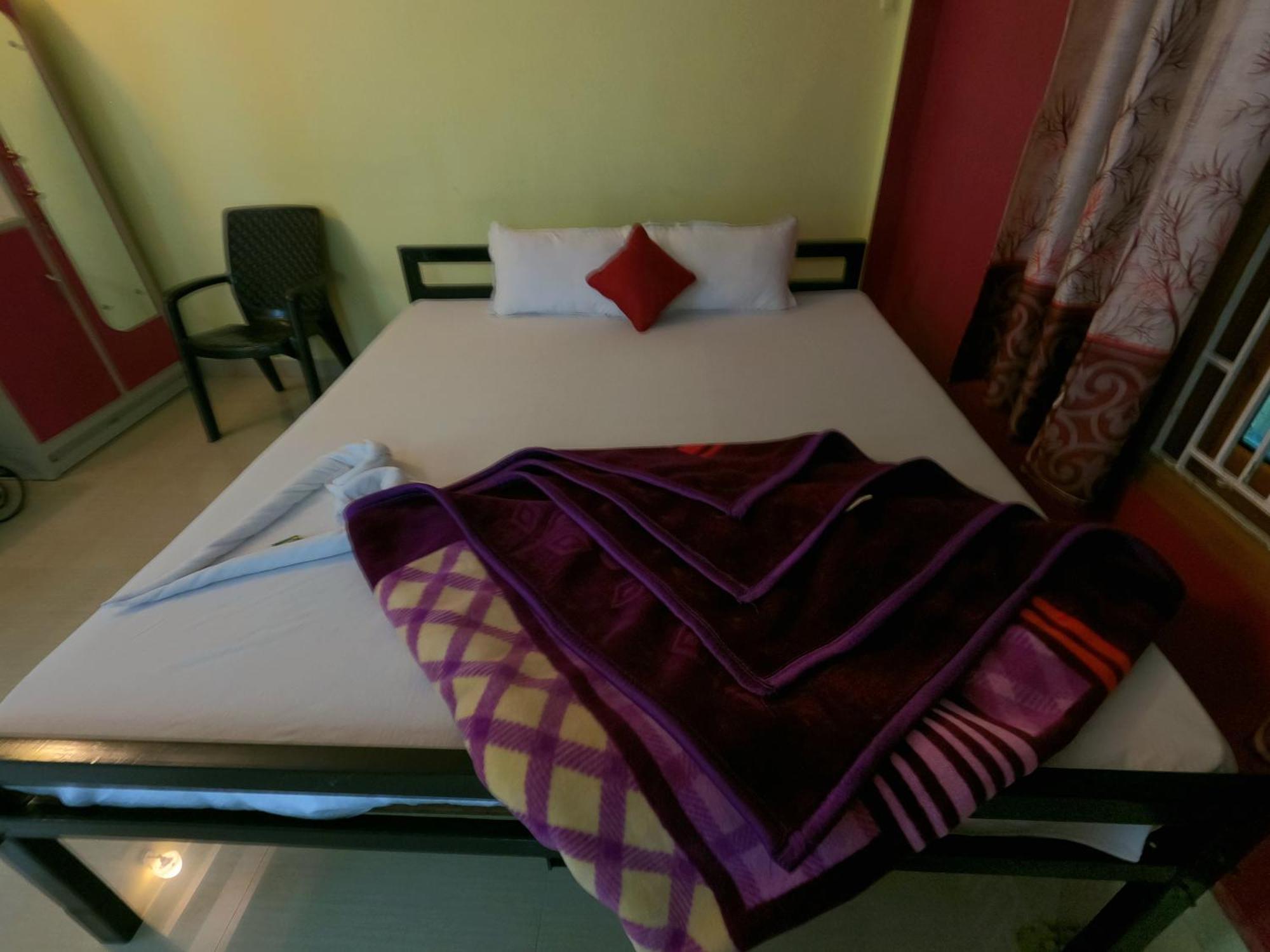 Kareng Party Camp N Homestay Kāziranga المظهر الخارجي الصورة